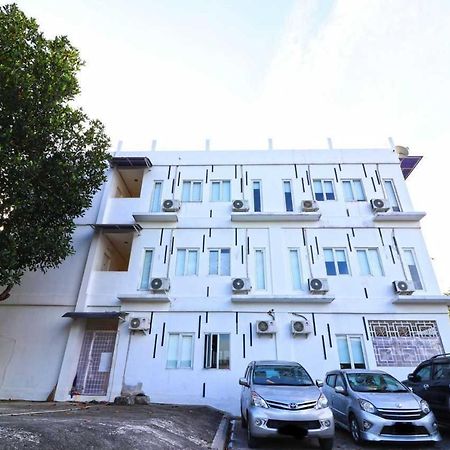 Rumah Kayu Manis Bintaro Jakarta Exteriör bild